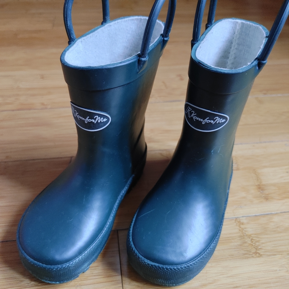 KomForme rain boots